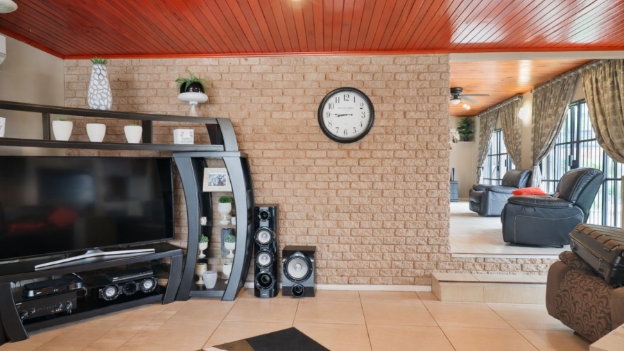 4 Bedroom Property for Sale in Cashan North West